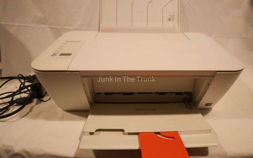 Hp Desk printer working but color red does not